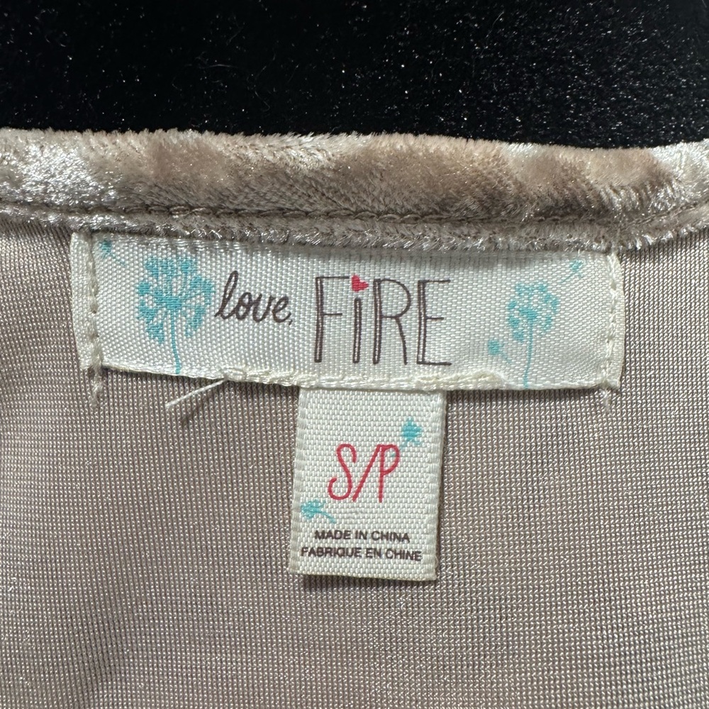 Love, Fire Velvet Dress in Tan women’s small - Picture 10 of 10